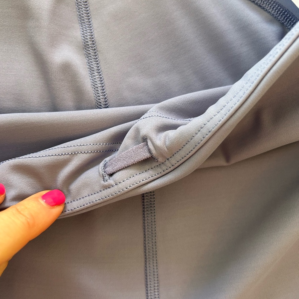 Athleta Ultimate Stash Pocket Capri Dusk Purple L - Picture 13 of 14